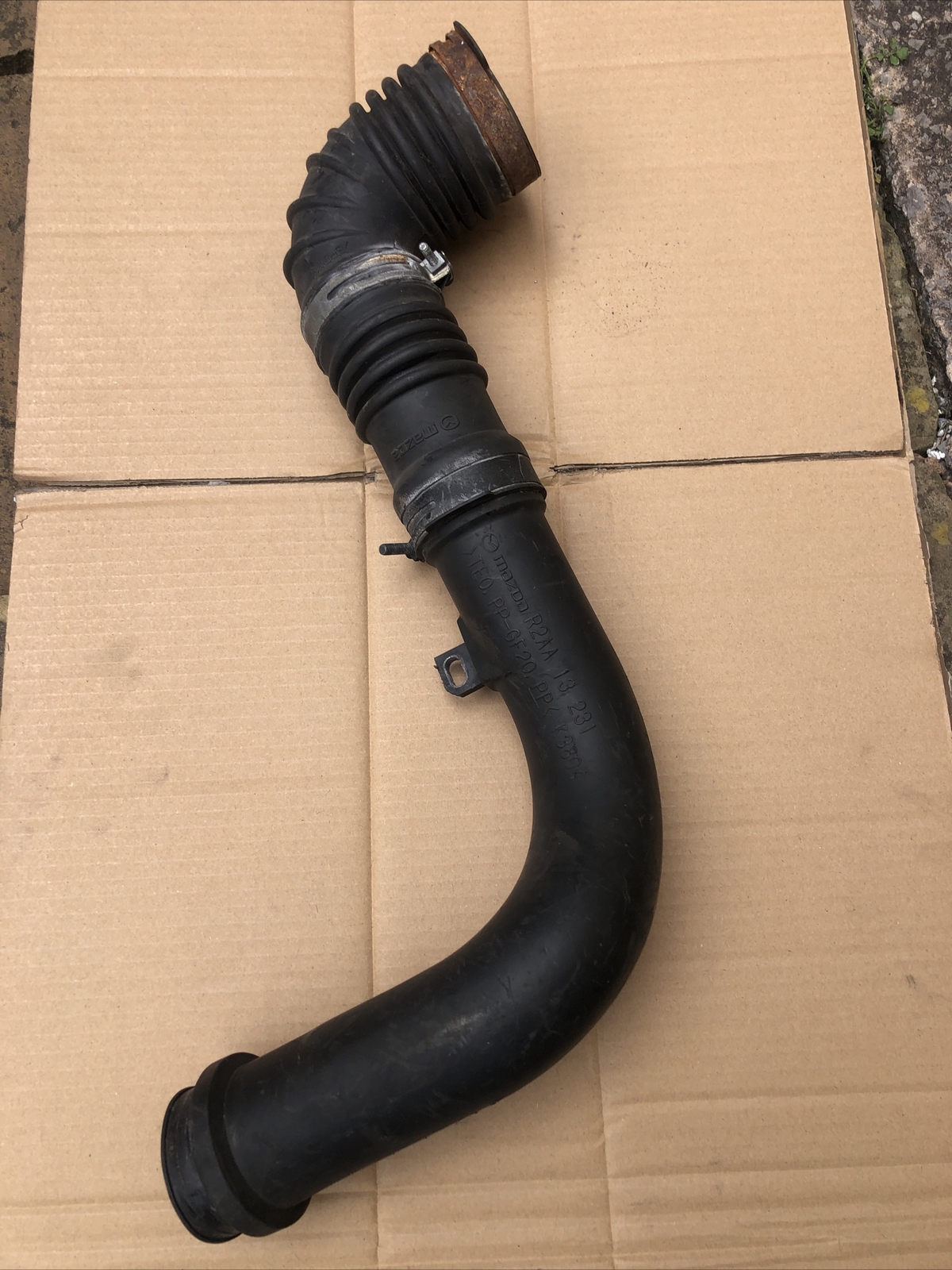 MAZDA 6 MK2 DIESEL AIR INTAKE HOSE PIPE R2AA13231 - Image 5