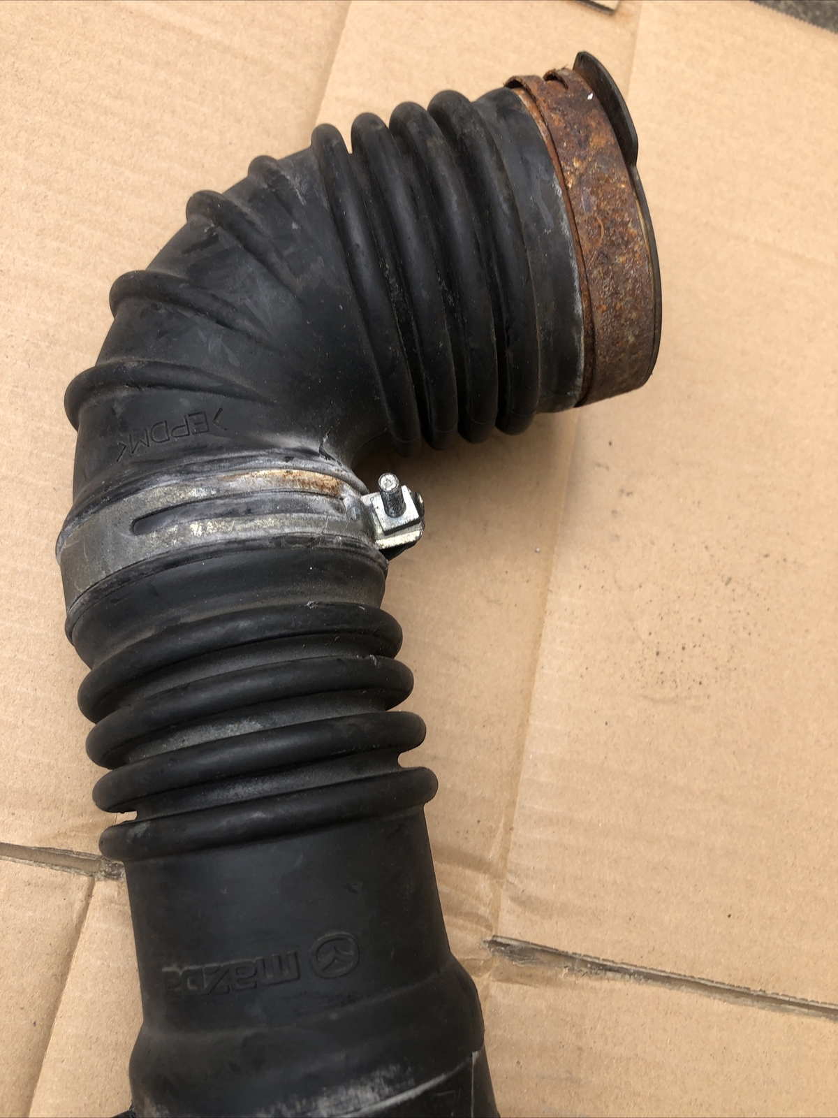 MAZDA 6 MK2 DIESEL AIR INTAKE HOSE PIPE R2AA13231 - Image 7