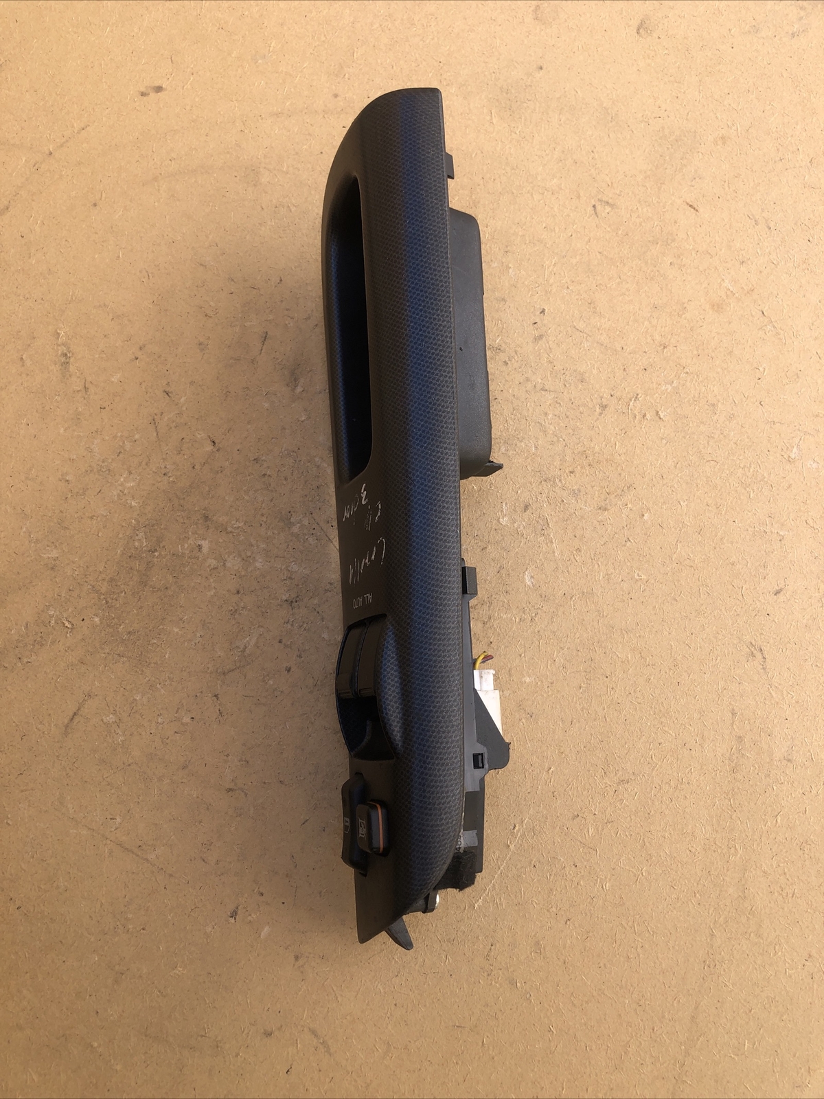TOYOTA COROLLA 3DOOR ELECTRIC WINDOW CONTROL SWITCH 8480202231 54355670 - Image 6