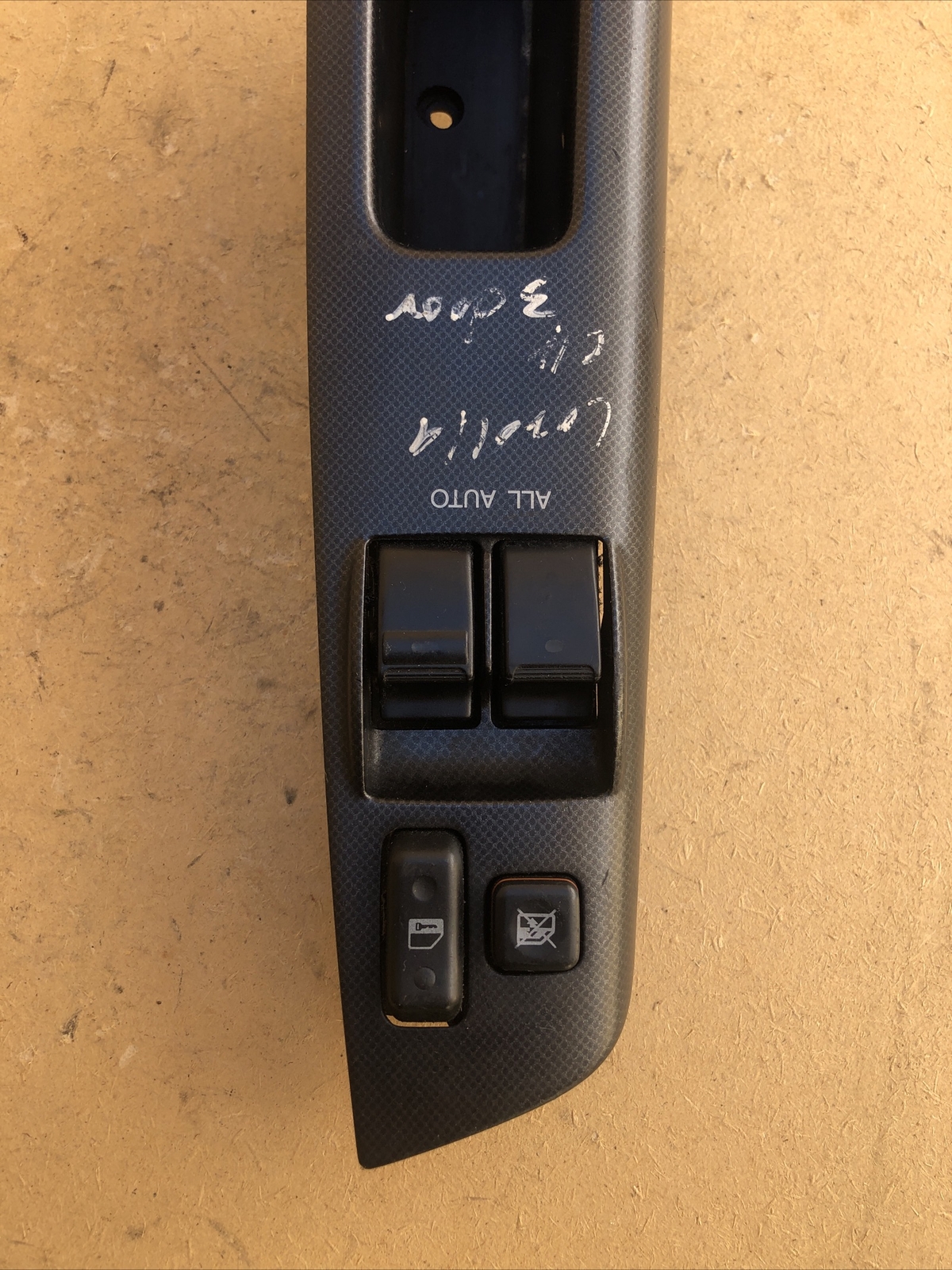 TOYOTA COROLLA 3DOOR ELECTRIC WINDOW CONTROL SWITCH 8480202231 54355670 - Image 7