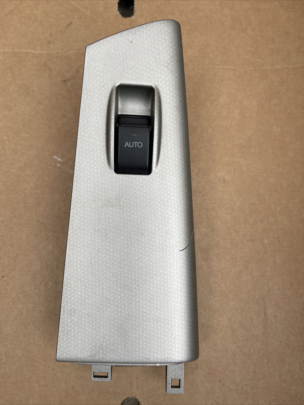 TOYOTA COROLLA LEFT PASSENGER SIDE WINDOW SWITCH 7423202280 54035110