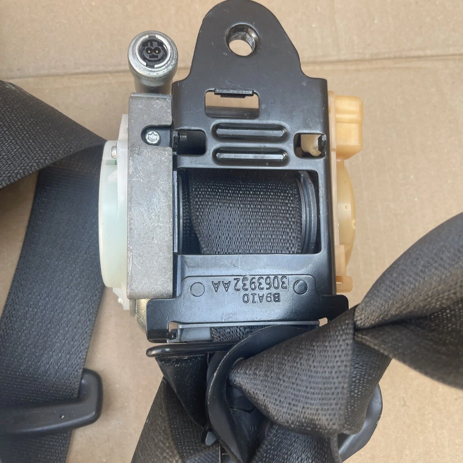 VAUXHALL INSIGNIA 08-17 FRONT LEFT PASSENGER SIDE SEAT BELT 3063932AA 306532310 - Image 3