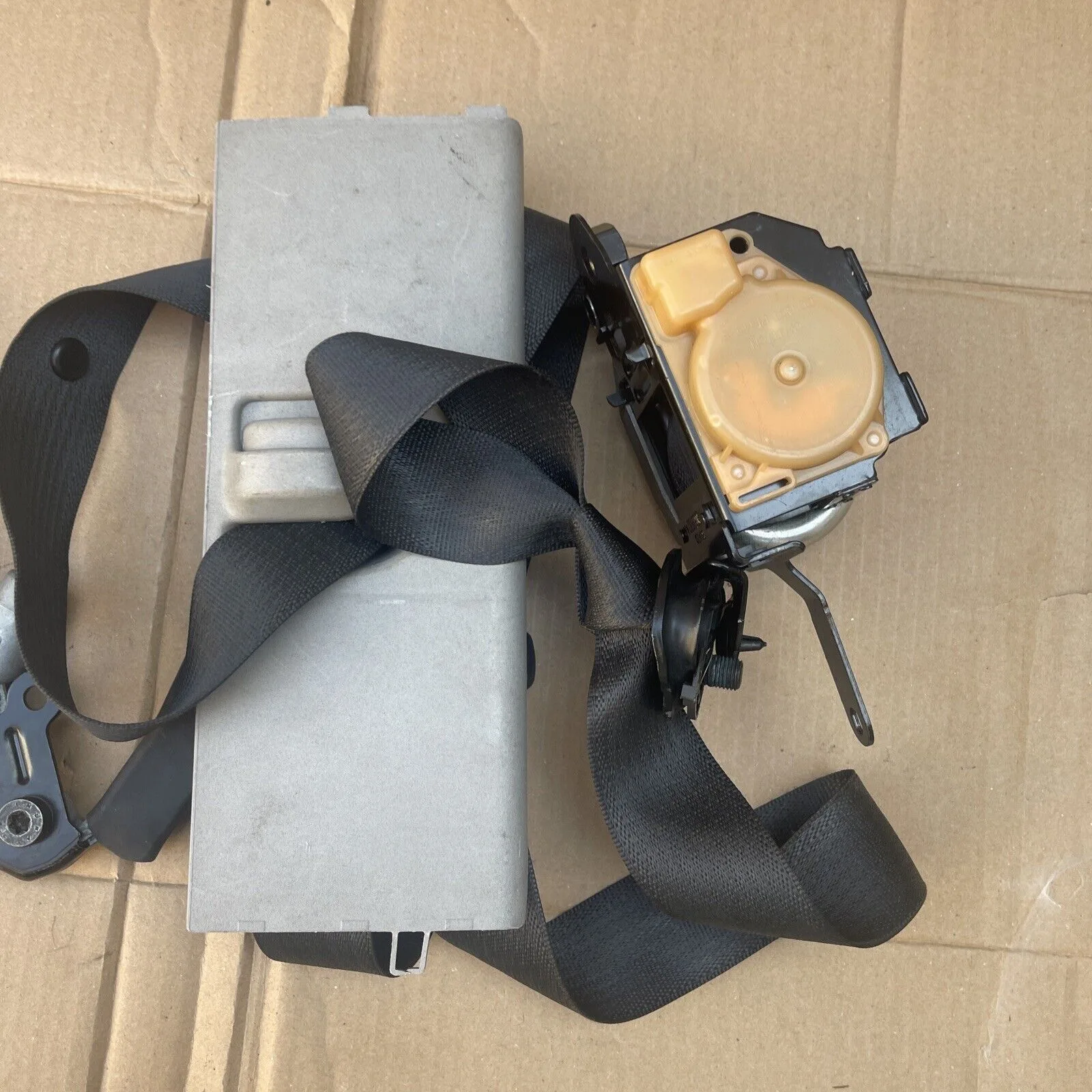 VAUXHALL INSIGNIA 08-17 FRONT LEFT PASSENGER SIDE SEAT BELT 3063932AA 306532310 - Image 6
