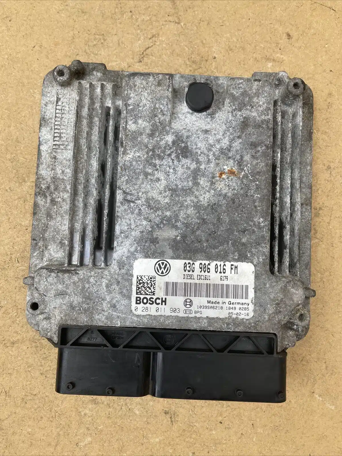 VW GOLF MK5 2003-2009 ENGINE CONTROL UNIT 03G906016FM 0281011903