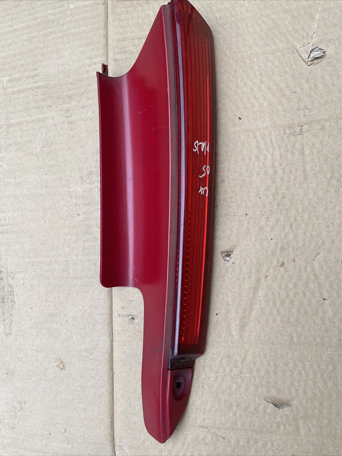 2005 CITROEN C4 LEFT PASSENGER SIDE REAR LIGHT REFLECTOR PART NUMBER 9655863880 - Image 5