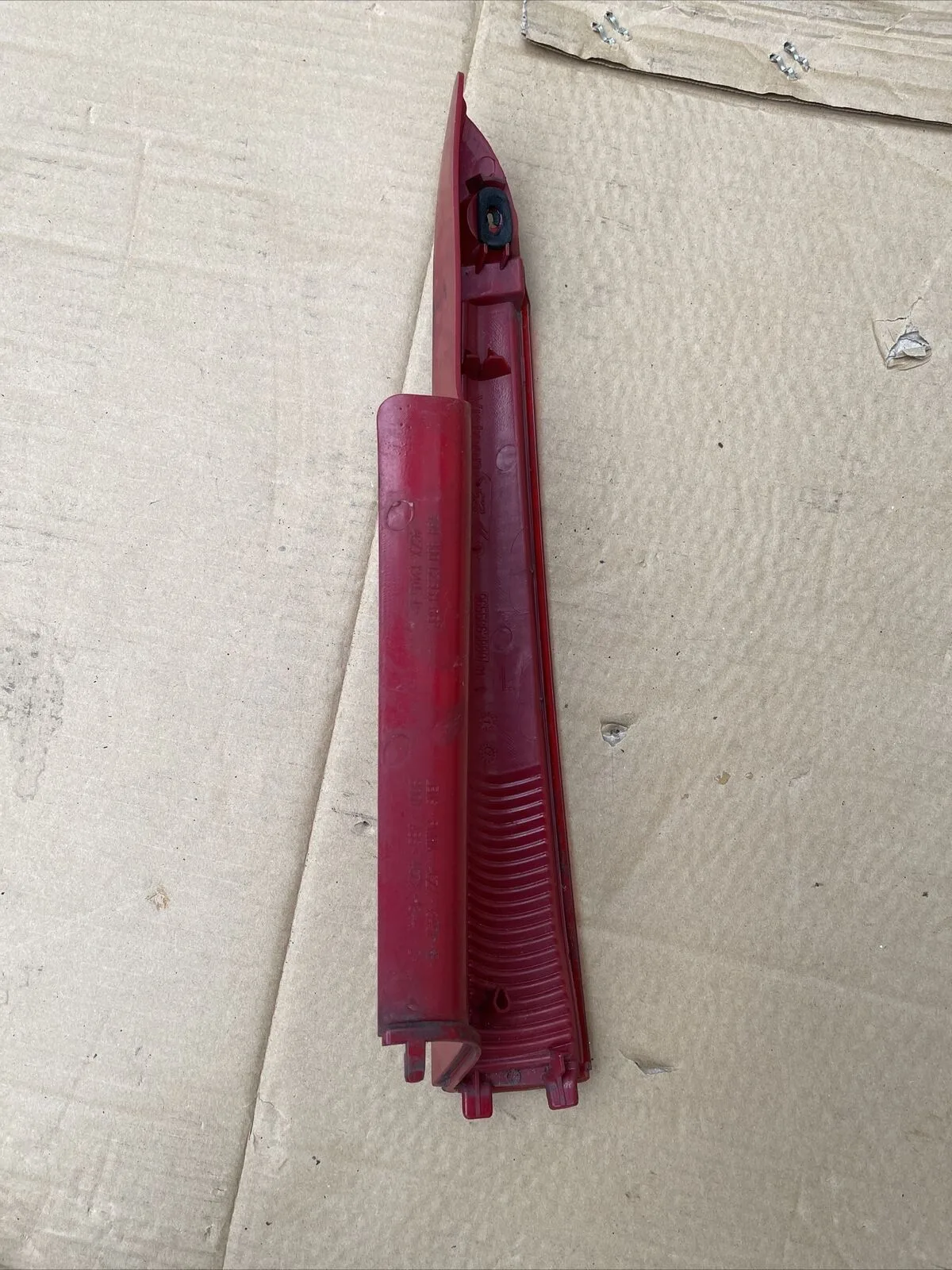 2005 CITROEN C4 LEFT PASSENGER SIDE REAR LIGHT REFLECTOR PART NUMBER 9655863880 - Image 7