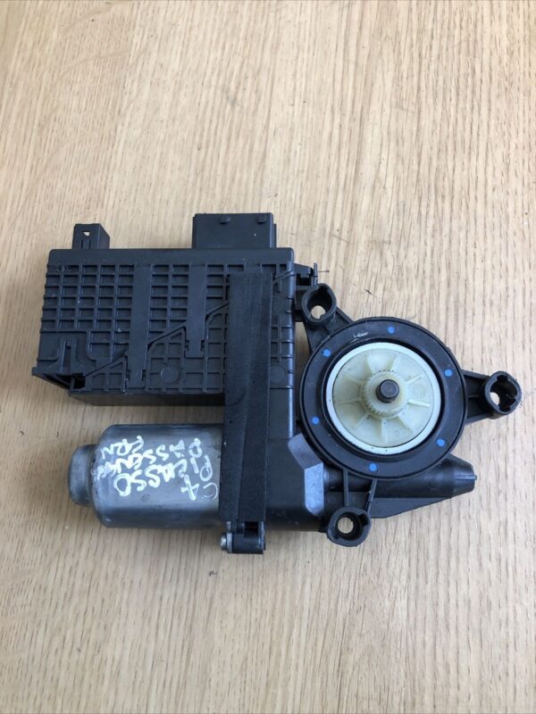 CITROEN PICASSO  PASSENGER SIDE FRONT WINDOW REGULATOR MOTOR OEM 400963E - Image 7