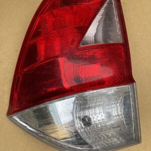 Alternative view of GENUINE HONDA FR-V 2004 2010 RIGHT DRIVER SIDE REAR TAIL LIGHTS E110927 4991
