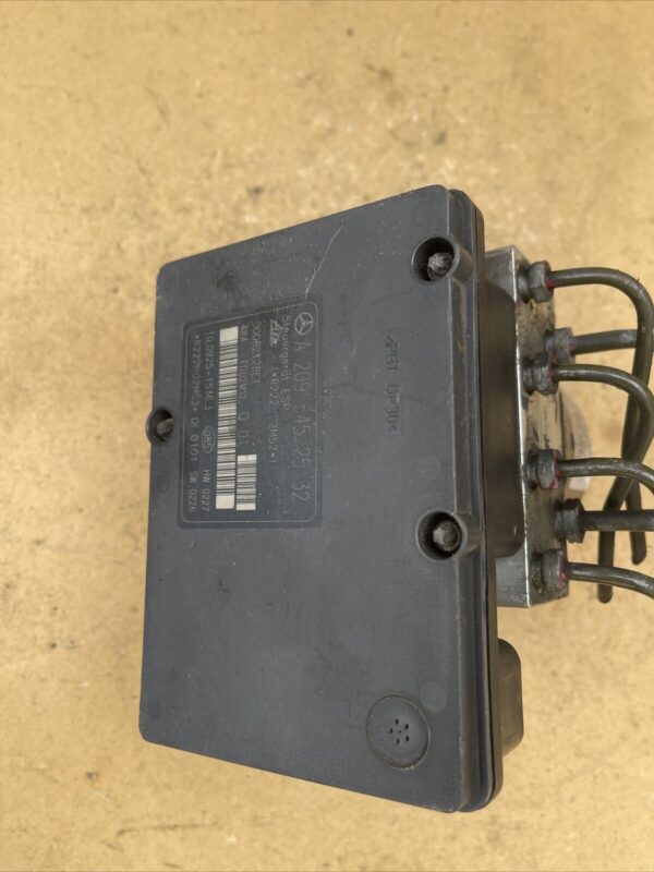 MERCEDES CLK AMG W208 W209 2002-2009 ABS PUMP CONTROL MODULE UNIT A2034310812 - Image 6