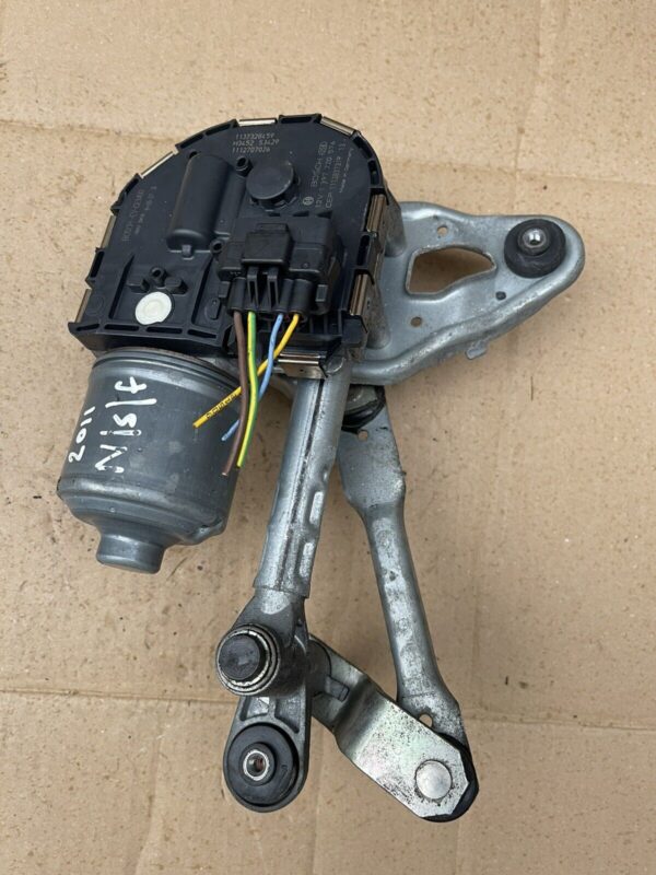 Peugeot 8008 5008 09-16 front left windscreen Wiper motor 3397021288 9671062180