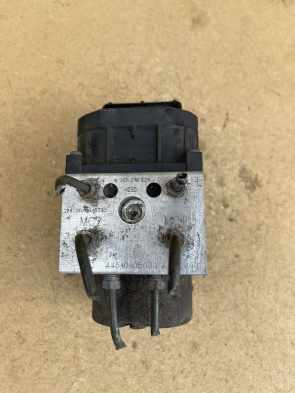 TOYOTA AVENSIS PETROL ABS PUMP CONTROL MODULE UNITE  0273004559 0265216825 - Image 3