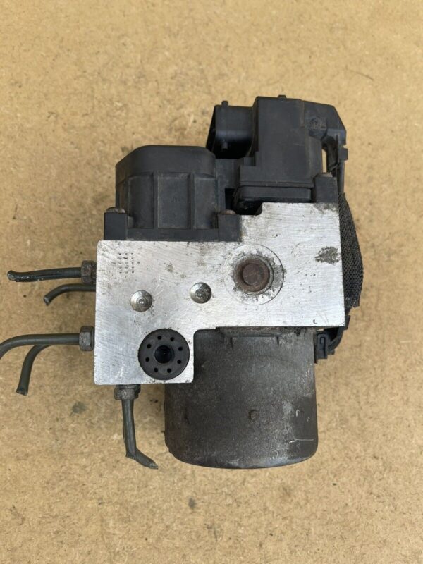 TOYOTA AVENSIS PETROL ABS PUMP CONTROL MODULE UNITE  0273004559 0265216825