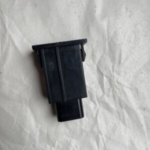 Alternative view of TOYOTA AVENSIS T25 2006-2008 DIESEL FUEL CAP RELEASE SWITCH 156795