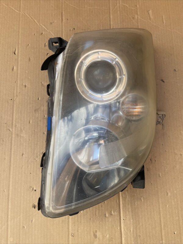 TOYOTA AVENSIS T25_ 06-08 RIGHT DRIVER SIDE FRONT HEADLIGHT HEADLAMP 9922680008 - Image 3