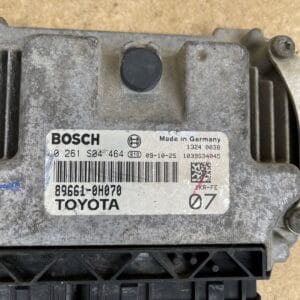 Alternative view of TOYOTA  AYGO AB10 05-14 ENGINE CONTROL UNIT MODULE ECU 0261S04464 89661-0H070