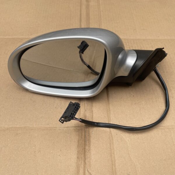 VW Passat B5 20-05 passenger side door electric wing mirror 3B0857933 E1010781 - Image 2