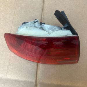 Alternative view of AUDI A4 2006 LEFT PASSENGER SIDE REAR TAIL LIGHT 96503701 L965069 965083