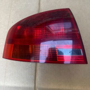 AUDI A4 2006 LEFT PASSENGER SIDE REAR TAIL LIGHT 96503701 L965069 965083