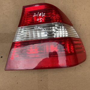 BMW 3 S E46 2000 2005 RIGHT DRIVER SIDE REAR TAIL LIGHTS 694653601 6946536-01