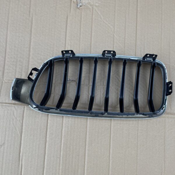 BMW 3 SERIES 11-18 FRONT RIGHT BUMPER UPPER RADIATOR GRILL 18801310 51137255412 - Image 3