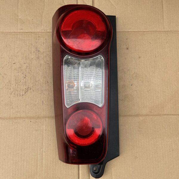 CITROEN BIRLINGO PEUGEOT PARTNER RIGHT DRIVER SIDE REAR TAIL LIGHTS 9680607880 - Image 2