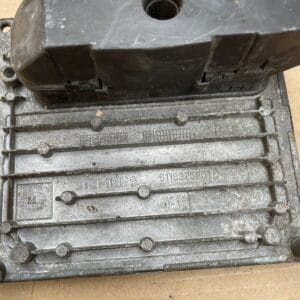 Alternative view of FORD FIESTA MK6 ENGINE CONTROL UNIT MODULE ECU 6S61-12A650-GD 4DLD S120977313D