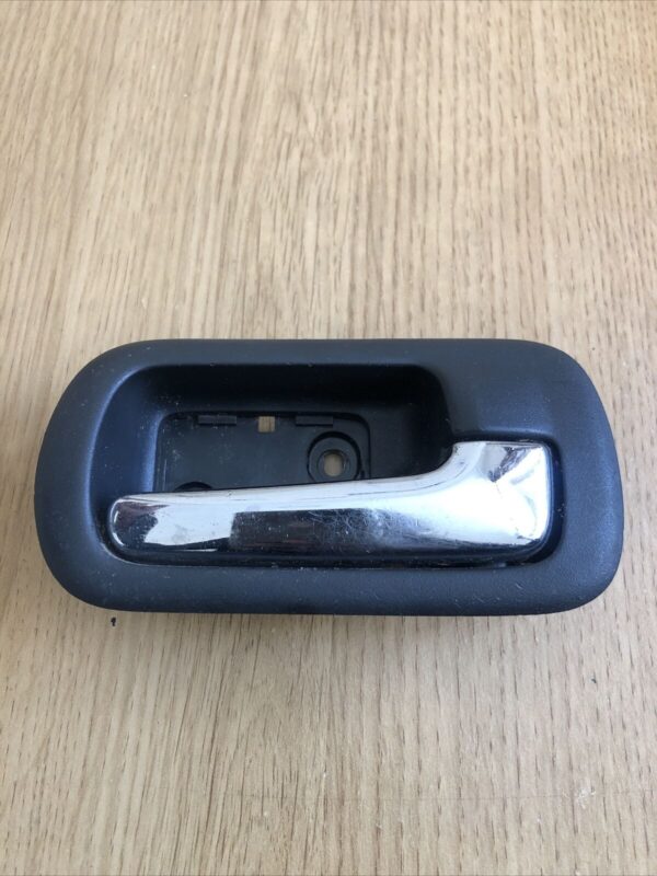 HONDA CIVIC NS LEFT SIDE FRONT DOOR INTERIOR HANDLE S5RRR - Image 3