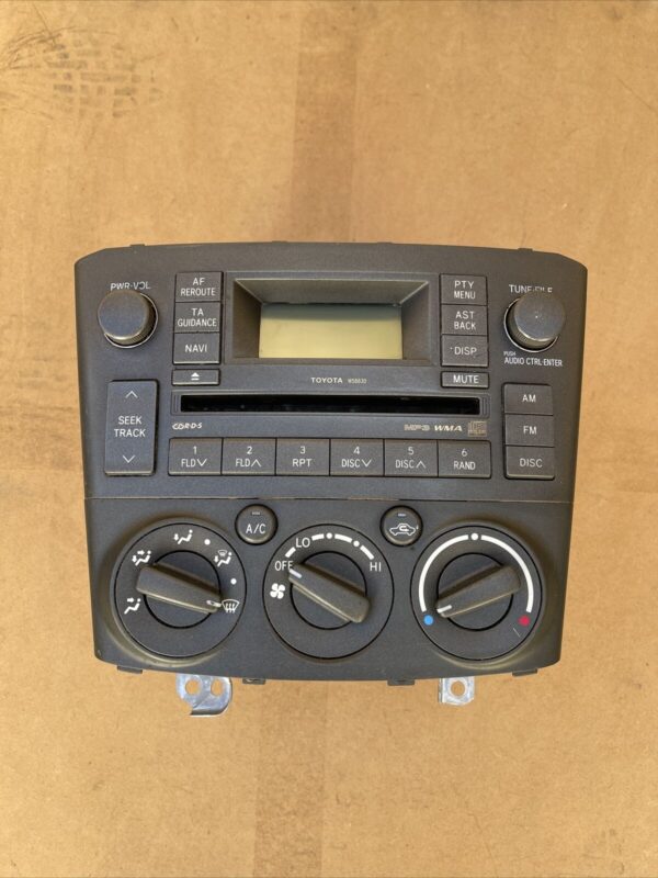 TOYOTA AVENSIS 2006-2008 RADIO CD DVD GPS HEAD UNIT CLIMATE CONTROL 8612005110 - Image 2