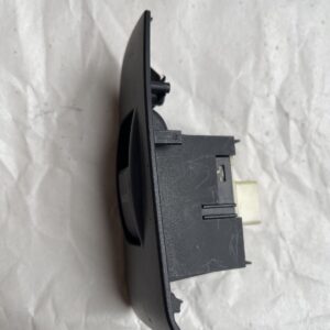 Alternative view of TOYOTA AVENSIS T25 2003-2008 RIGHT SIDE REAR WINDOW CONTROL SWITCH 7427105020