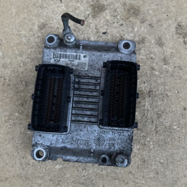 VAUXHALL CORSA ECU ENGINE CONTROL UNIT MODULE 0261208940 55557933