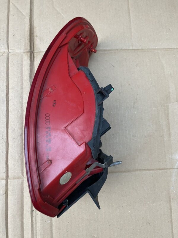 AUDI A3 8P 2004 2013 RIGHT DRIVER SIDE REAR TAIL LIGHTS 8P4945096E 8P4945258D - Image 3