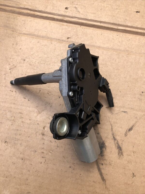 CITROEN C4 PICASSO 2006-2015 REAR WINDSCREEN WIPER MOTOR 9654116380 0390201840 - Image 4