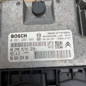 Alternative view of CITROEN XSARA PICASSO PEUGEOT ENGINE CONTROL UNIT MODULE 9662467480 0261208908