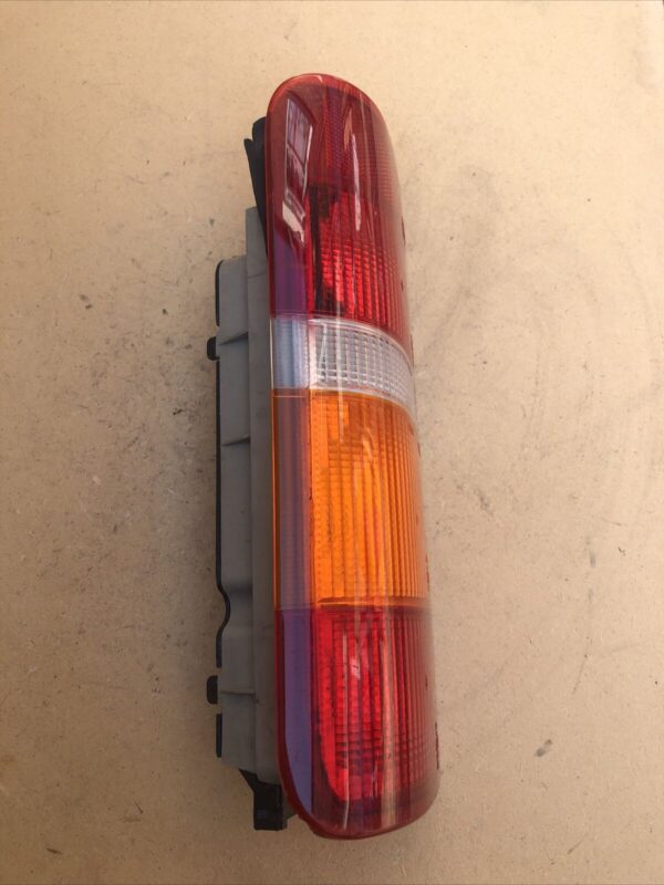 FORD TRANSIT RIGHT SIDE DRIVER REAR TAIL LIGHTS OEM  95VG13404A - Image 2