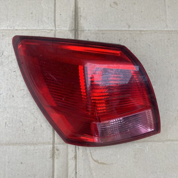 NISSAN QASHQAI / QASHQAI +2 06-10 LEFT PASSENGER SIDE REAR TAIL LIGHTS 89070311