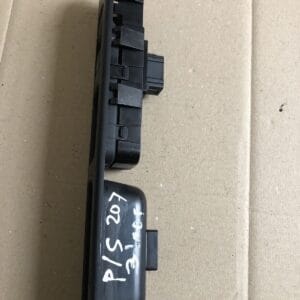 Alternative view of PEUGEOT 207 06-12 FRONT PASSENGER NEARSIDE ELECTRIC WINDOW SWITCH  96548606