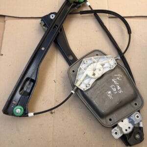 VOLKSWAGEN GOLF V FRONT PASSENGER SIDE WINDOW LIFTING MECHANISM MOTOR 1K4837461