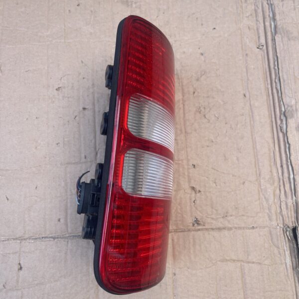 VW CADDY III 10-15 LEFT PESSENGER SIDE REAR TAIL LIGHTS 4VEX13A603AA 4VEX13B582A - Image 2