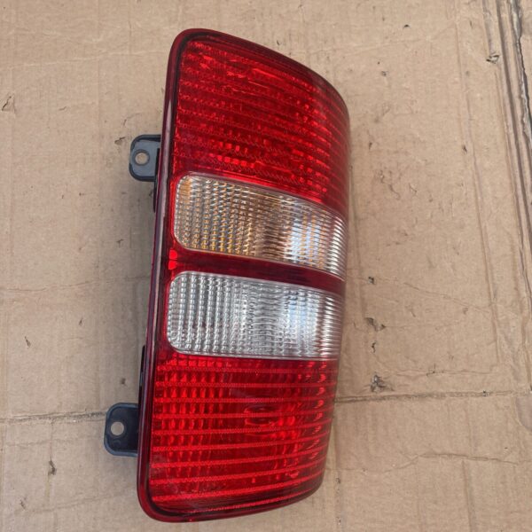 VW CADDY III 10-15 LEFT PESSENGER SIDE REAR TAIL LIGHTS 4VEX13A603AA 4VEX13B582A - Image 3