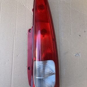 DAEWOO TACUMA 2000-2011 RIGHT SIDE DRIVER REAR TAIL LIGHT 300527R