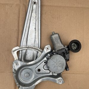 Alternative view of TOYOTA AURIS 2006-2012 REAR RIGHT WINDOW MOTOR REGULATOR 857200D120 973581100
