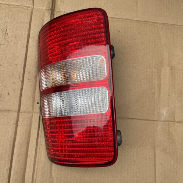 VW CADDY III MPV 10-15 RIGHT DRIVER SIDE REAR TAIL LIGHTS 2K0945112C 2K5945112B - Image 2