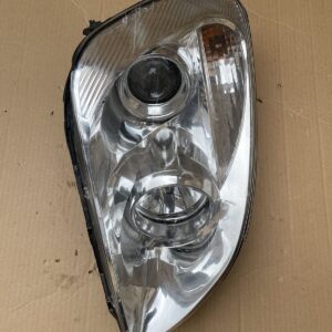 KIA CARENS MK3 MPV (UN) RIGHT DRIVER SIDE HEADLIGHT HEADLAMP A044936 921021D020