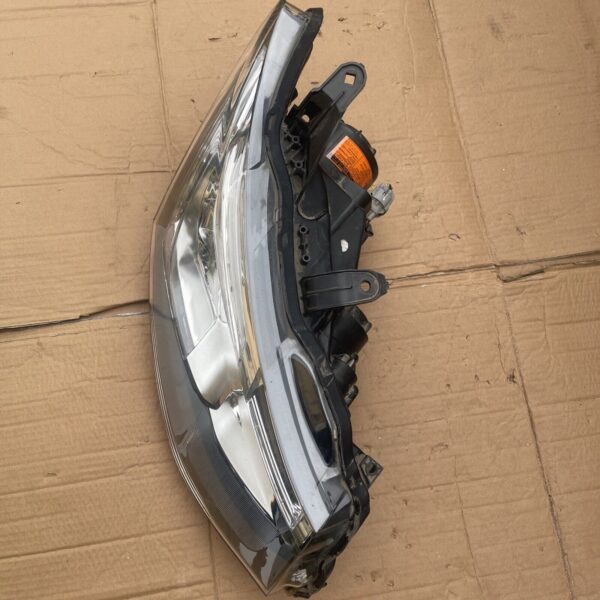 MITSUBISHI OUTLANDE RIGHT DRIVER SIDE HEADLIGHT HEADLAMP R0094E 4B45X8301C2 - Image 2