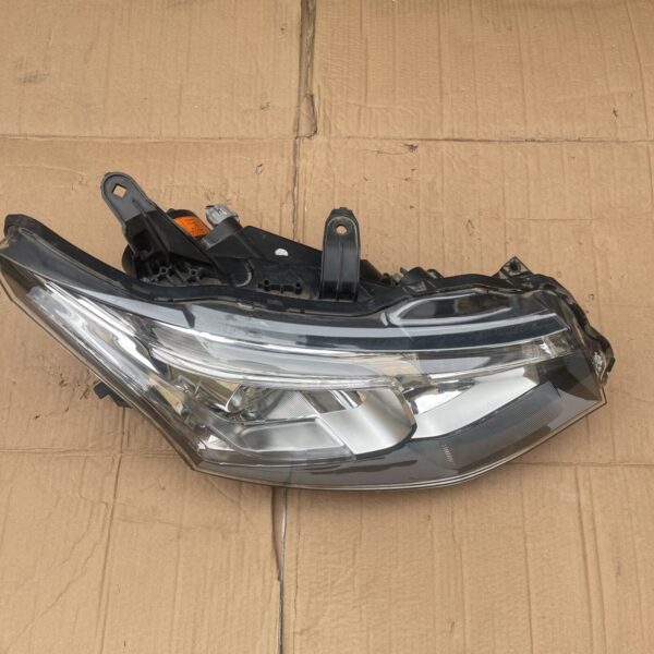 MITSUBISHI OUTLANDE RIGHT DRIVER SIDE HEADLIGHT HEADLAMP R0094E 4B45X8301C2