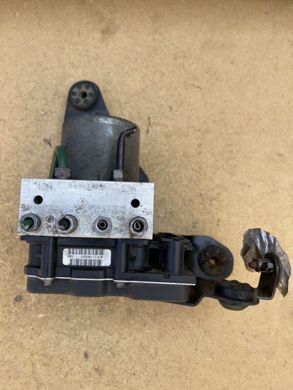 RENAULT MEGANE II ABS PUMP CONTROL MODULE UNIT 0265950728 8200685699 0265234601 - Image 6