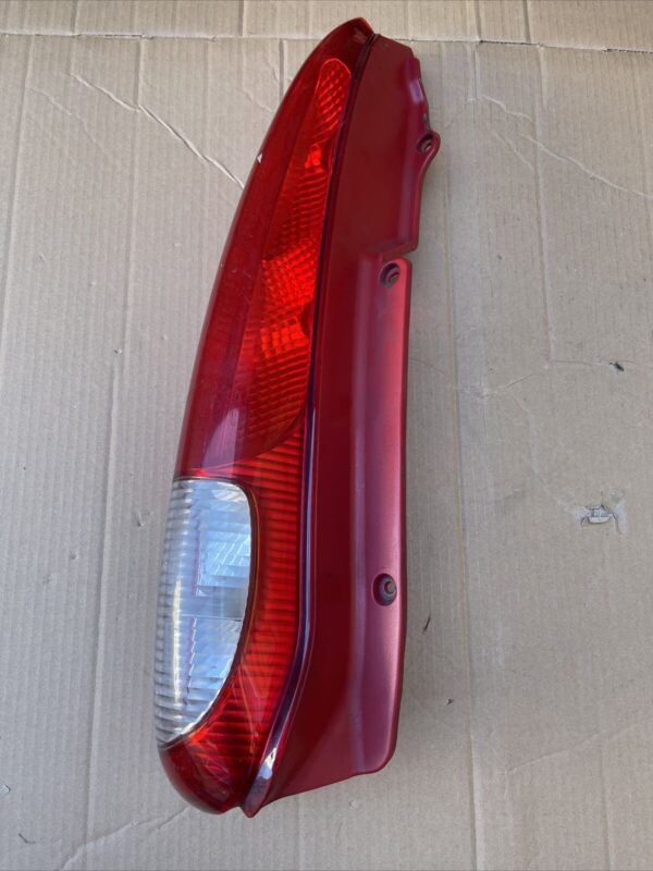 DAEWOO TACUMA 2000-2011 LEFT PASSENGER SIDE REAR TAIL LIGHT 300526L - Image 2