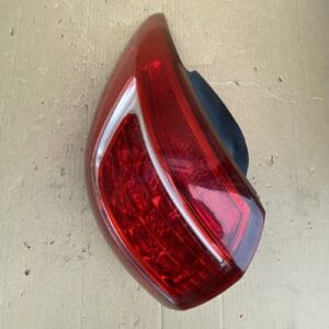 Alternative view of KIA SPORTAGE III LEFT PASSENGER SIDE REAR TAIL LIGHT 924013W010 92401-3W0