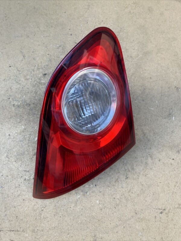 NISSAN QASHQAI 07-13  LEFT PASSENGER SIDE REAR TAIL LIGHT 89071063 26555JD800