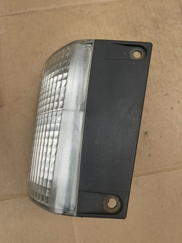 RENALT TRAFIC VAUXHALL VIVARO 07-14 LEFT PASSENGER SIDE REAR FOG LIGHT 2547313 - Image 2